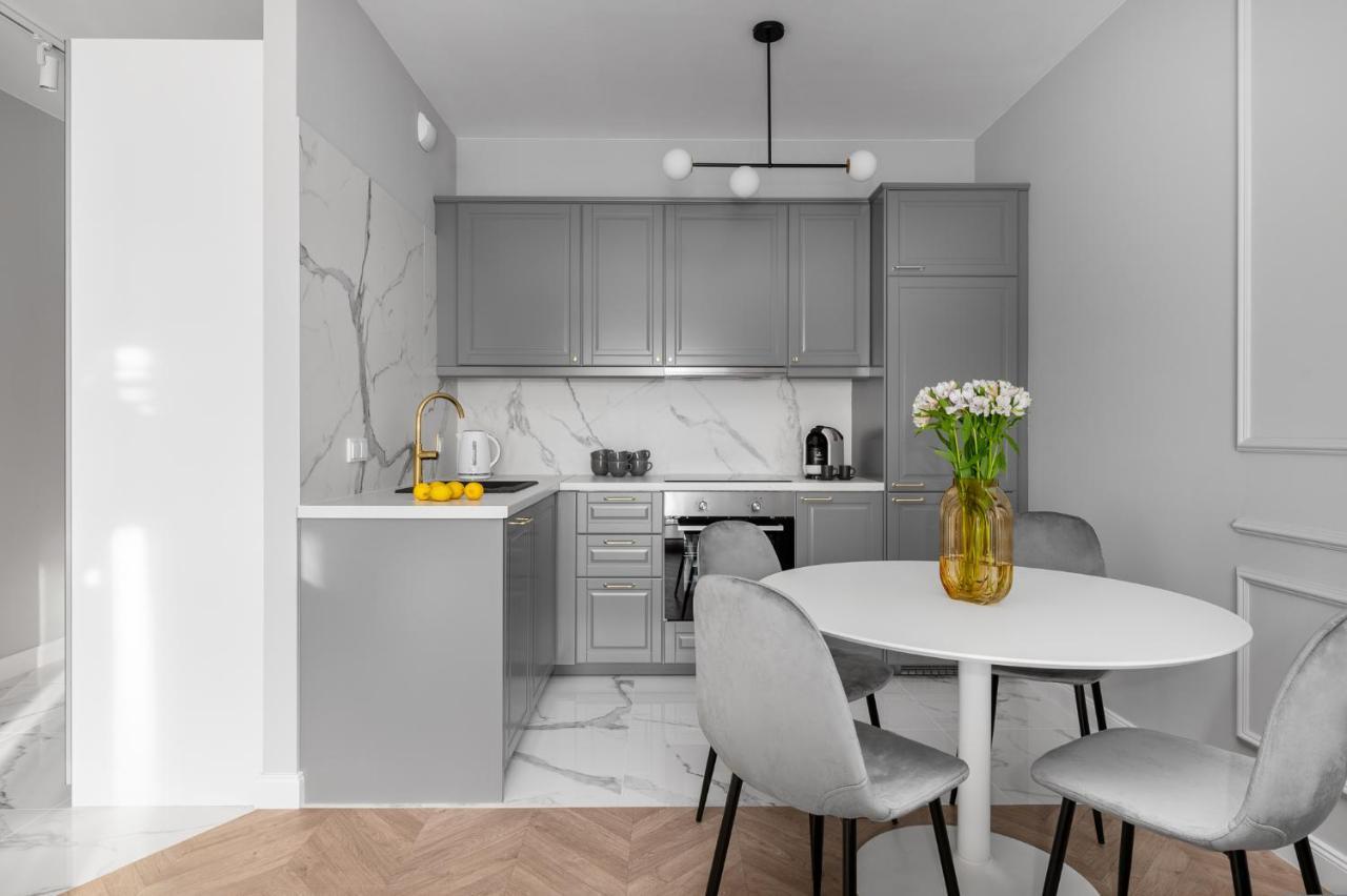وارسو Nexthome Boutique Apartments - Klimatyzacja - Air Conditioning - New المظهر الخارجي الصورة